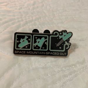 Disney Trading Pin-space mountain